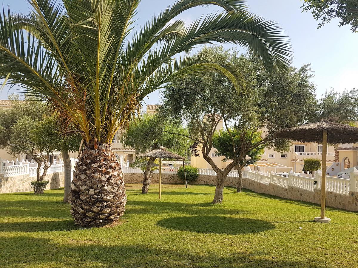 Globus Gran Alacant Villa Santa Pola Kültér fotó
