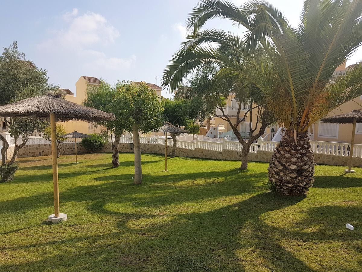 Globus Gran Alacant Villa Santa Pola Kültér fotó